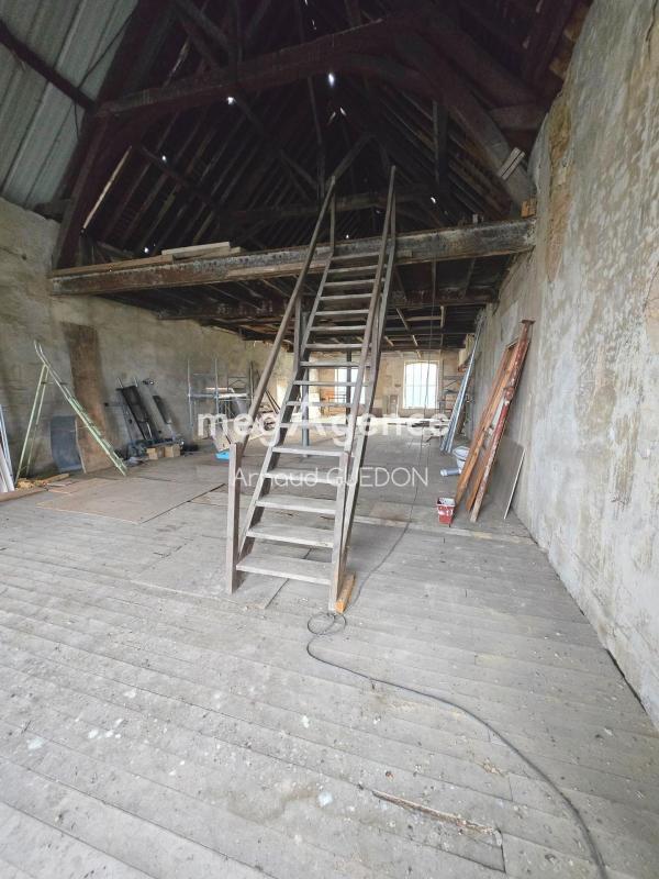 Appartement - 220 m² - 2 pièces