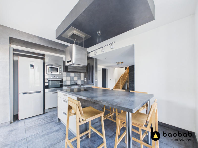 Duplex - 76 m² - 5 pièces