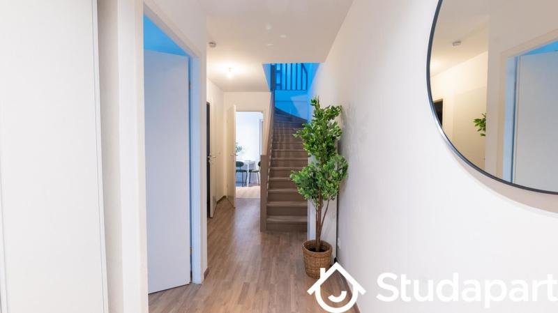 Chambre - 10 m² - 1 pièce