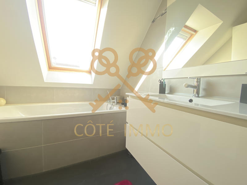 Maison - 80 m² - 4 pièces