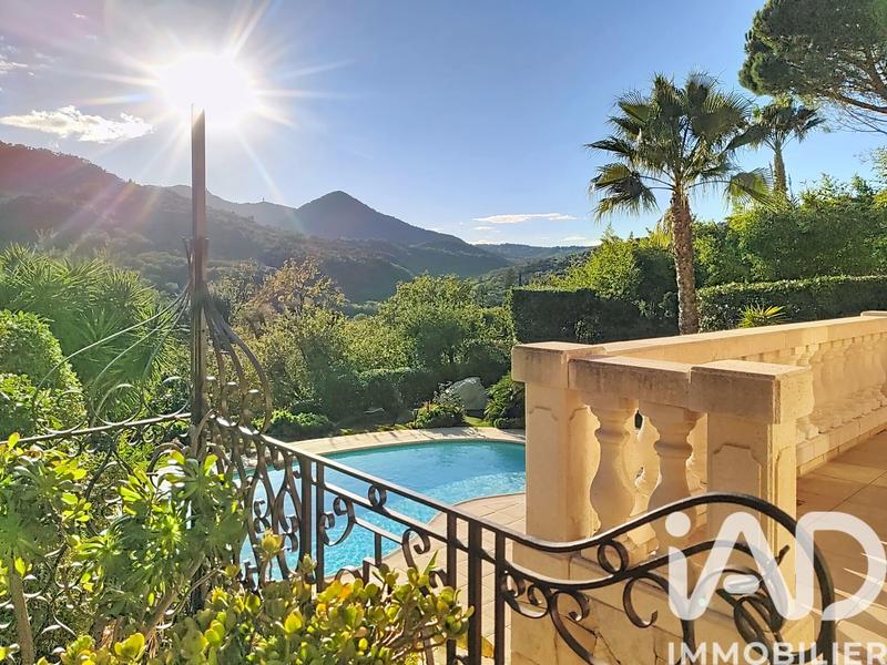 Maison - 160 m² - 6 pièces