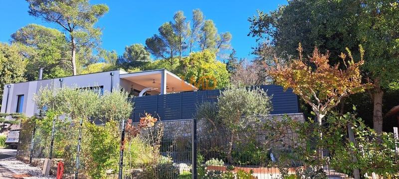 Maison - 147 m² - 6 pièces