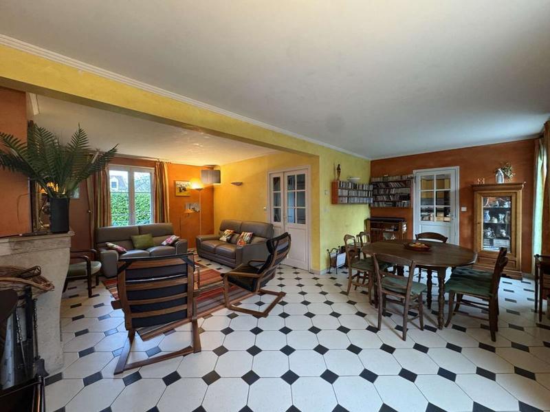 Maison - 190 m² - 7 pièces