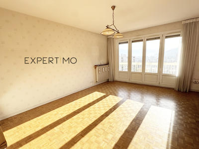 Appartement - 97 m² - 5 pièces