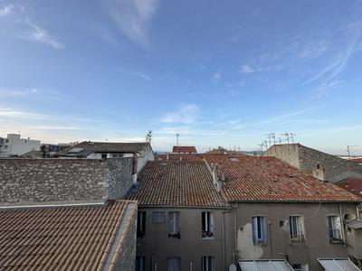 Appartement - 79 m² - 3 pièces