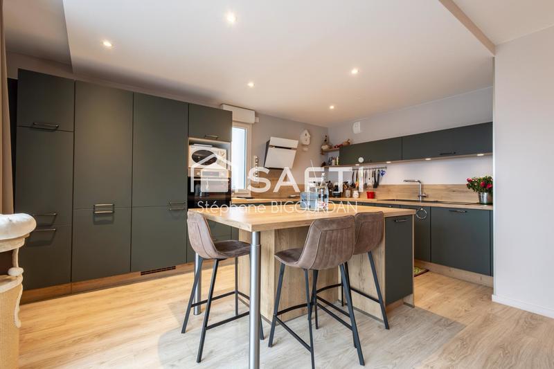 Appartement - 108 m² - 5 pièces