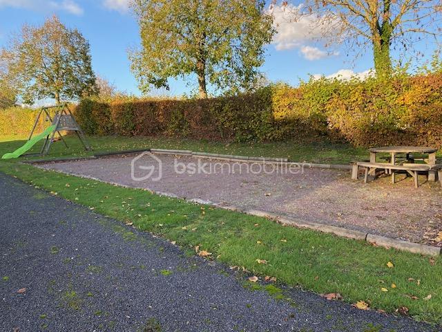 Maison - 262 m² - 8 pièces