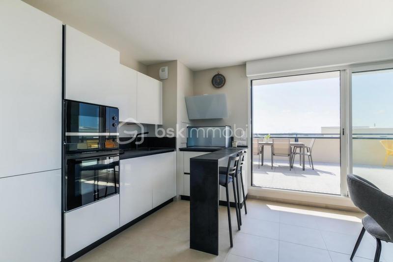 Appartement - 91 m² - 4 pièces