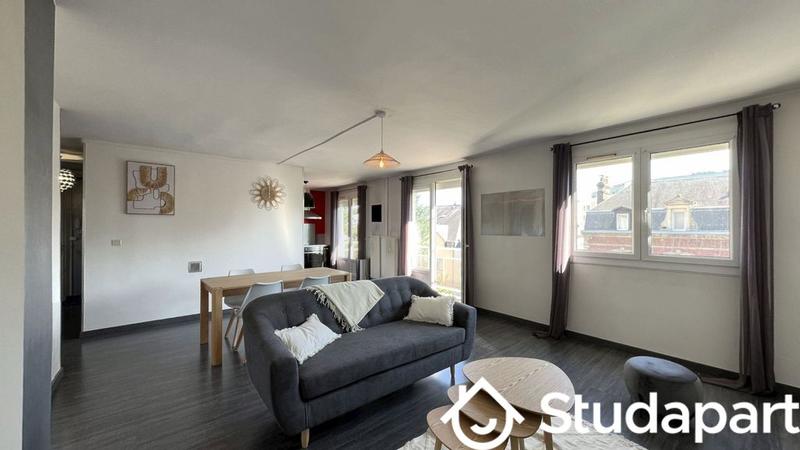 Chambre - 81 m² - 1 pièce