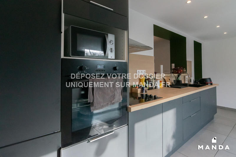 Chambre - 10 m² - 6 pièces