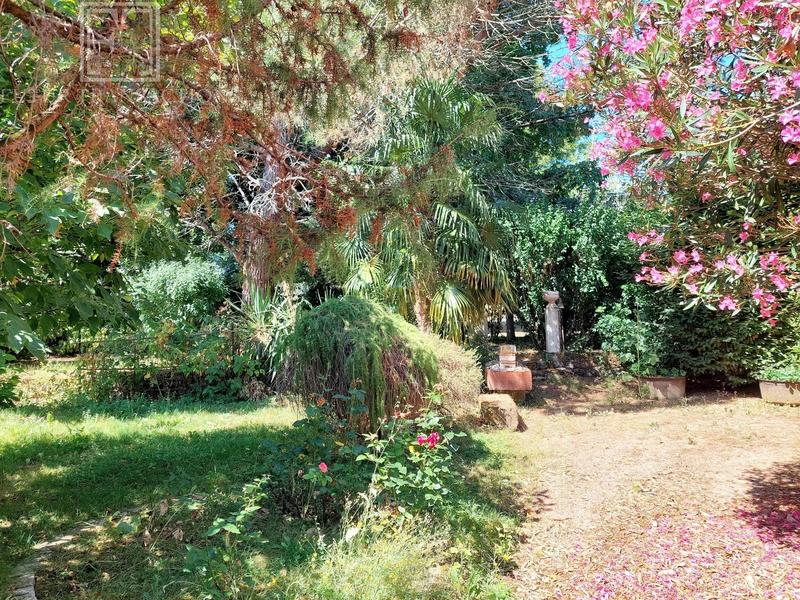 Maison - 137 m² - 6 pièces