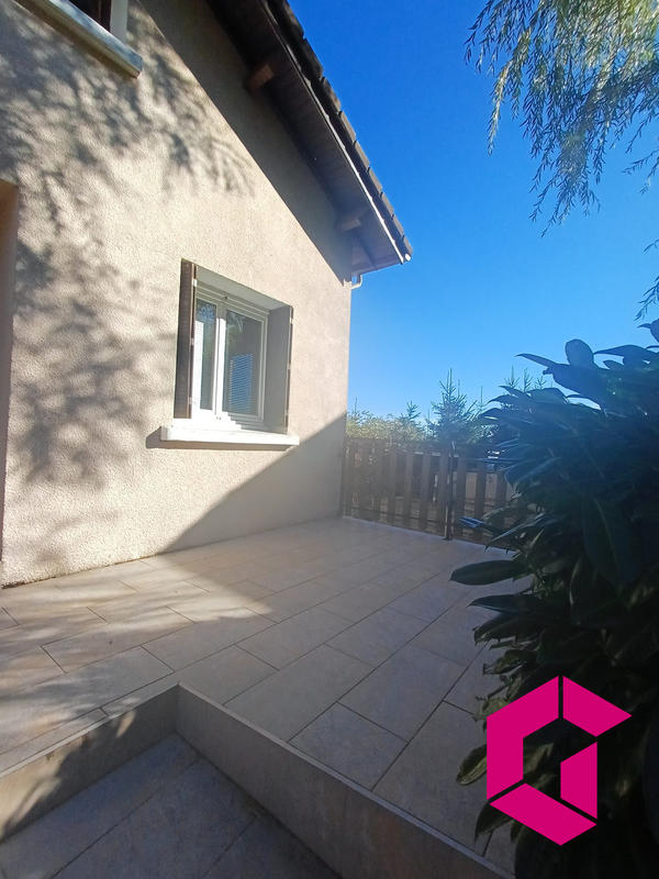 Villa - 171 m² - 10 pièces