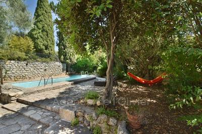 Maison - 263 m² - 6 pièces