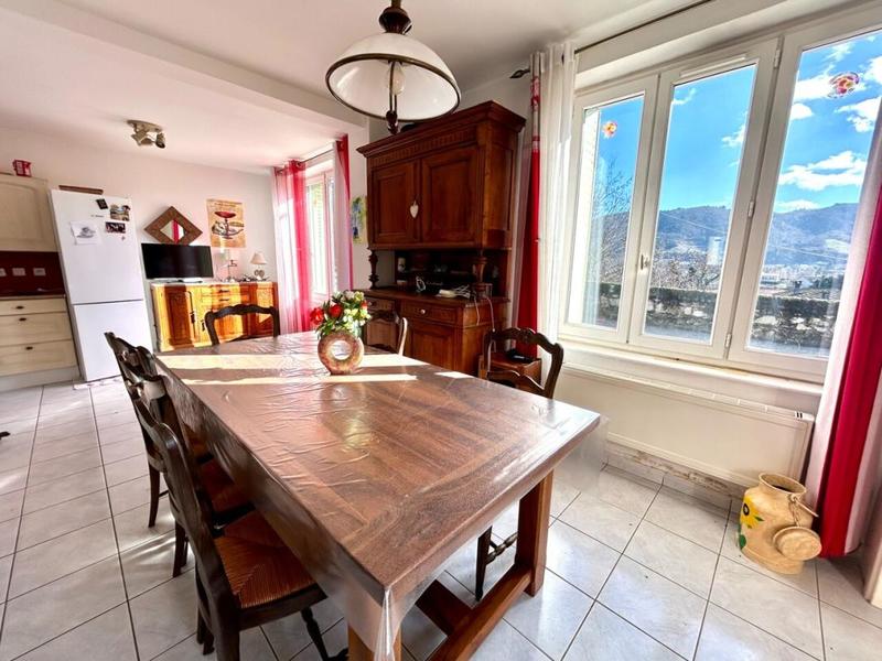 Maison de village - 82 m² - 4 pièces