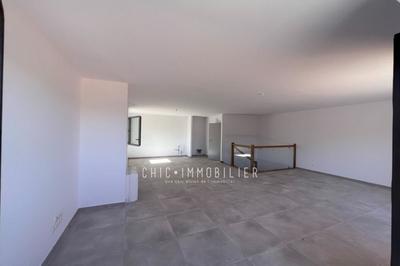 Villa - 95 m² - 4 pièces