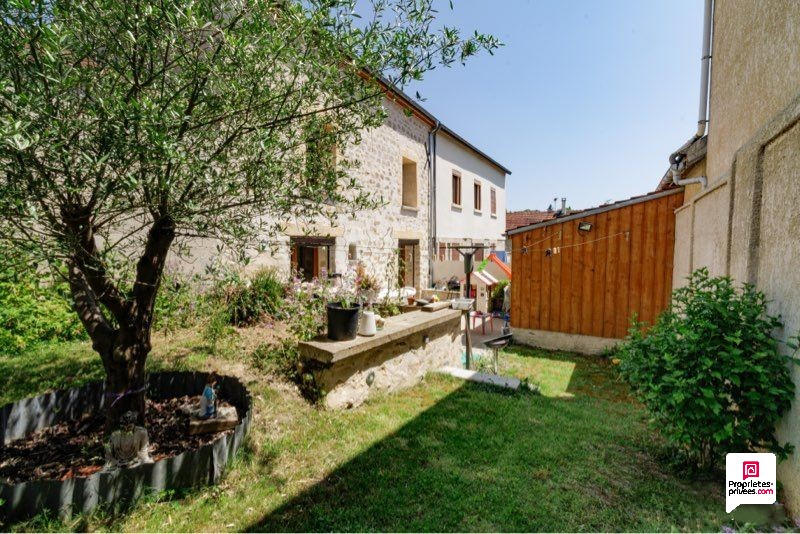 Maison - 122 m² - 5 pièces