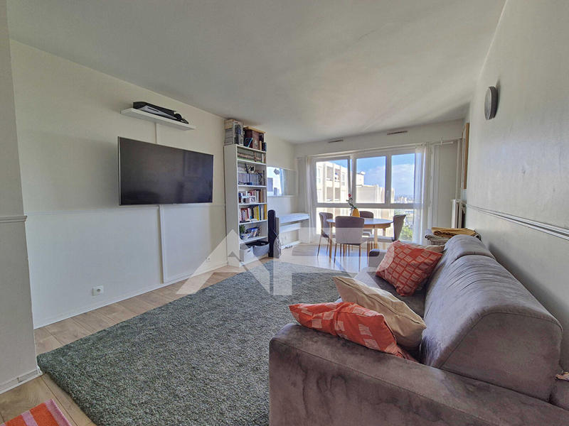 Appartement - 80 m² - 4 pièces