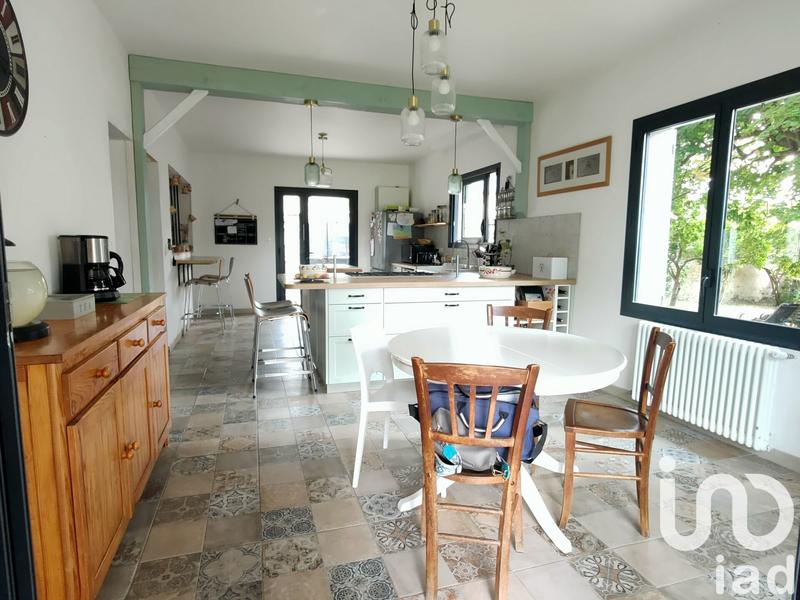 Maison - 250 m² - 9 pièces