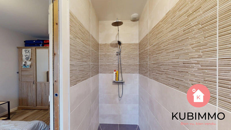 Maison traditionnelle - 121 m² - 5 pièces