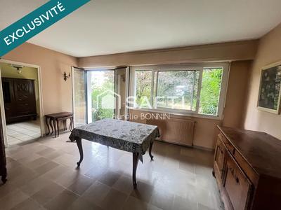 Maison - 174 m² - 7 pièces