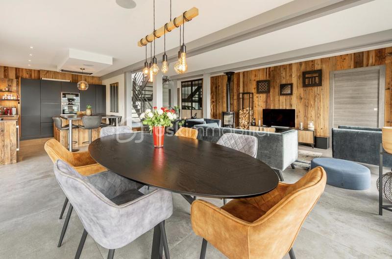 Maison d'architecte - 269 m² - 9 pièces