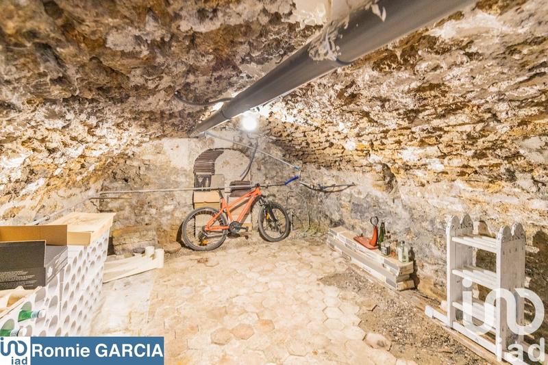 Maison - 95 m² - 5 pièces