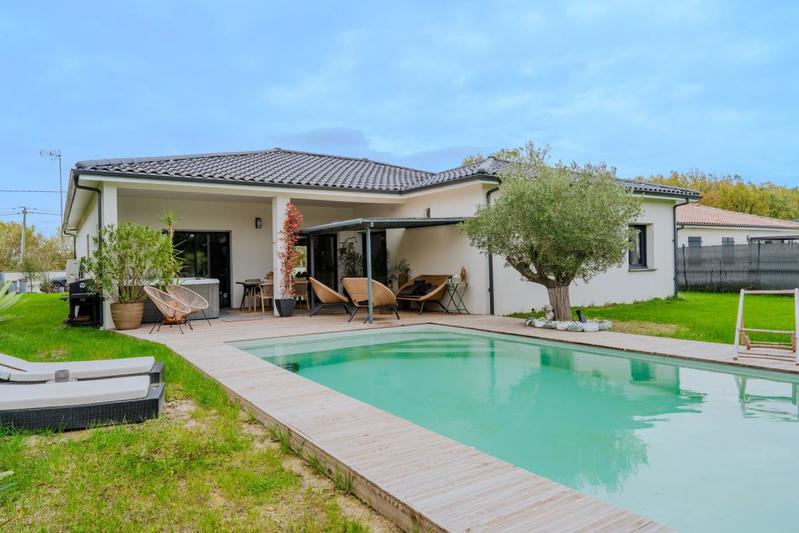 Villa - 145 m² - 5 pièces