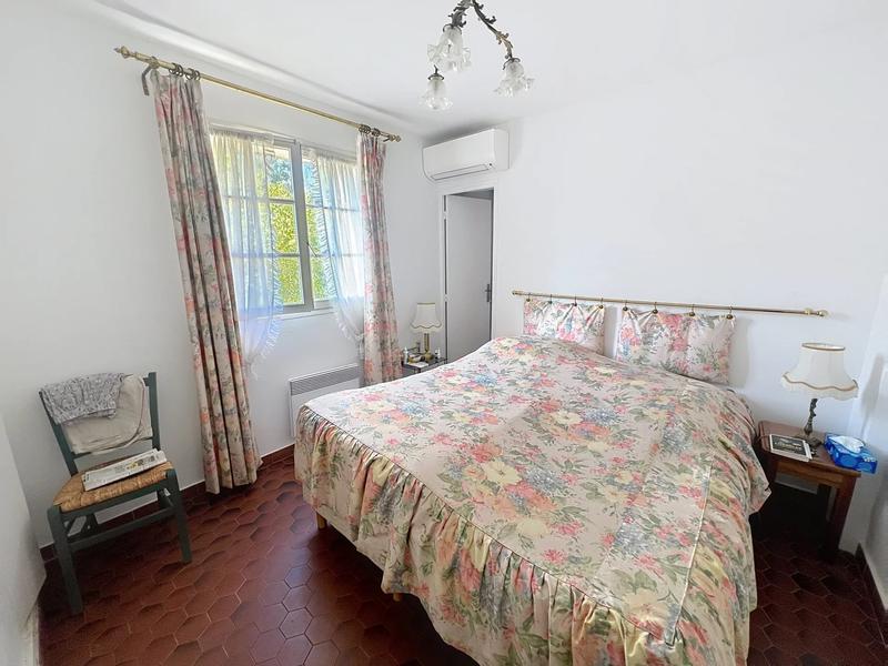 Propriété - 192 m² - 8 pièces