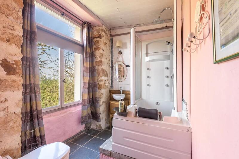 Appartement - 645 m² - 20 pièces