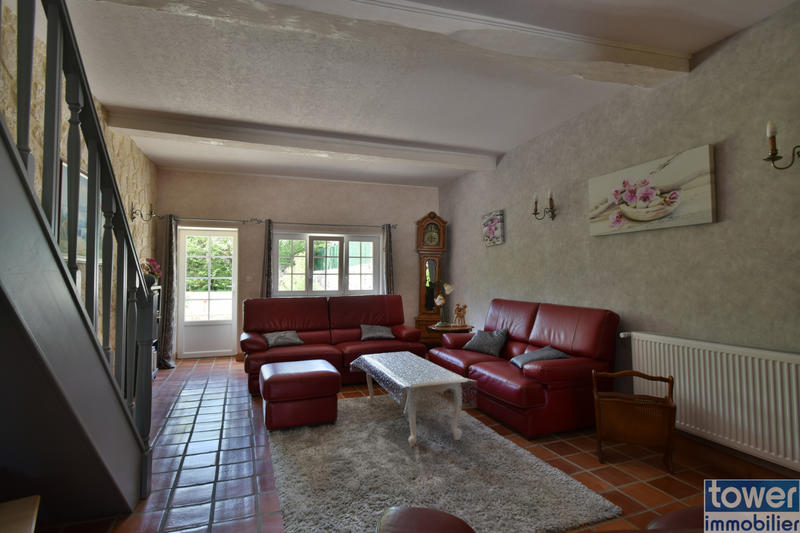 Propriété - 278 m² - 12 pièces