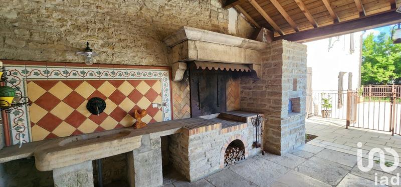 Maison - 227 m² - 6 pièces