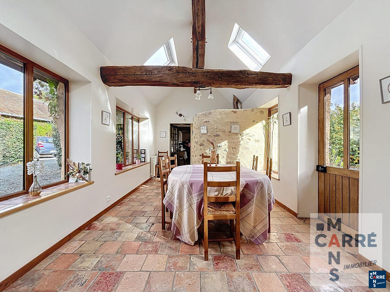 Maison - 380 m² - 10 pièces