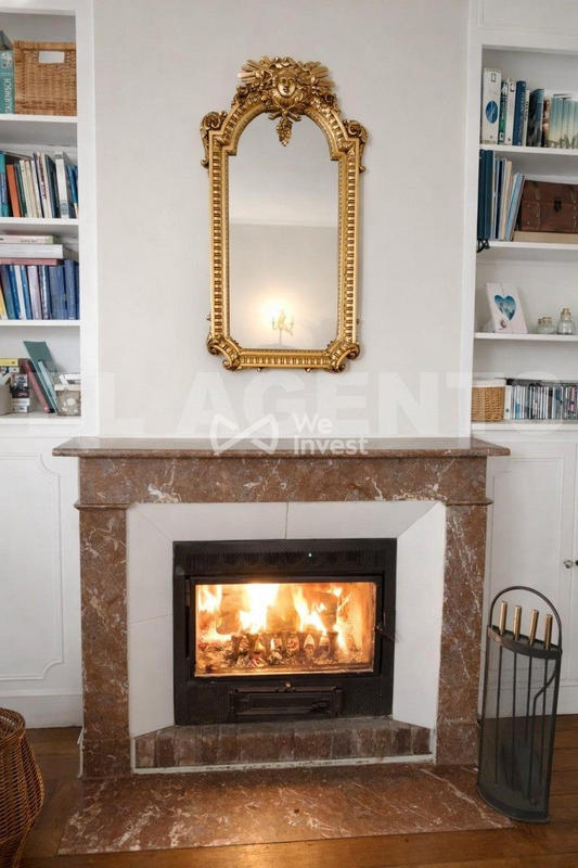 Maison - 233 m² - 7 pièces