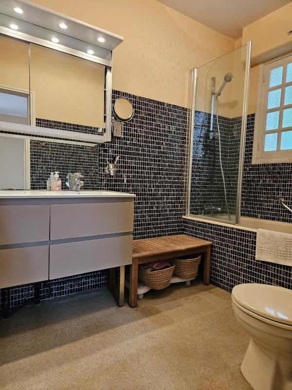 Maison - 181 m² - 8 pièces