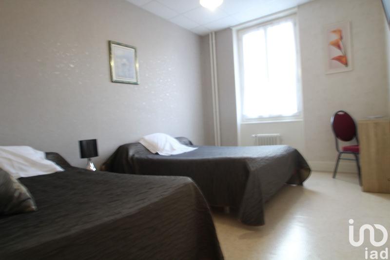 Local commercial - 695 m²