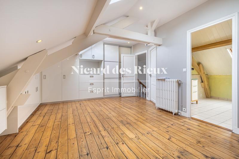 Maison ancienne - 168 m² - 7 pièces