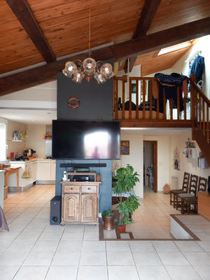 Maison - 110 m² - 6 pièces