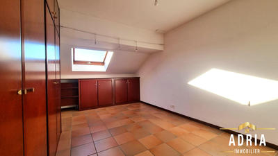 Appartement - 95 m² - 4 pièces