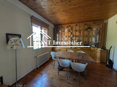 Maison - 121 m² - 6 pièces