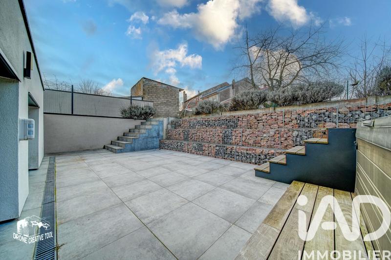 Maison - 158 m² - 6 pièces