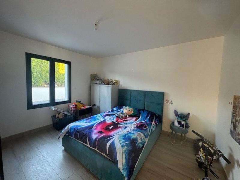 Maison - 225 m² - 10 pièces