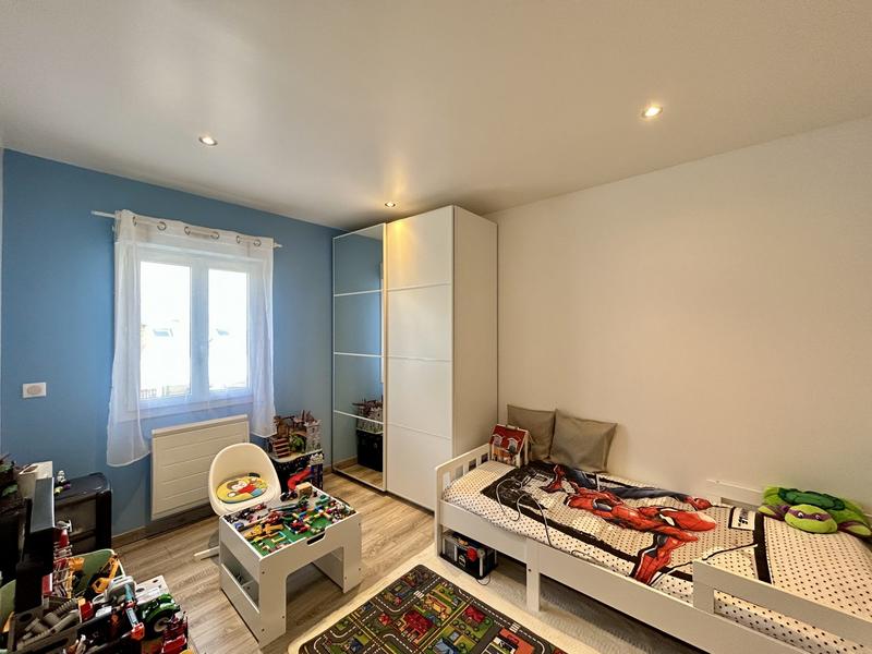 Maison - 137 m² - 6 pièces