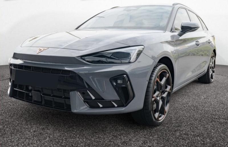 Cupra Leon Sportstourer Vz 272 Hybride Rechargeable Neuf / Toit Ouvrant Volant Supersport Sennheiser Regulateur de Distance Caméra Recul