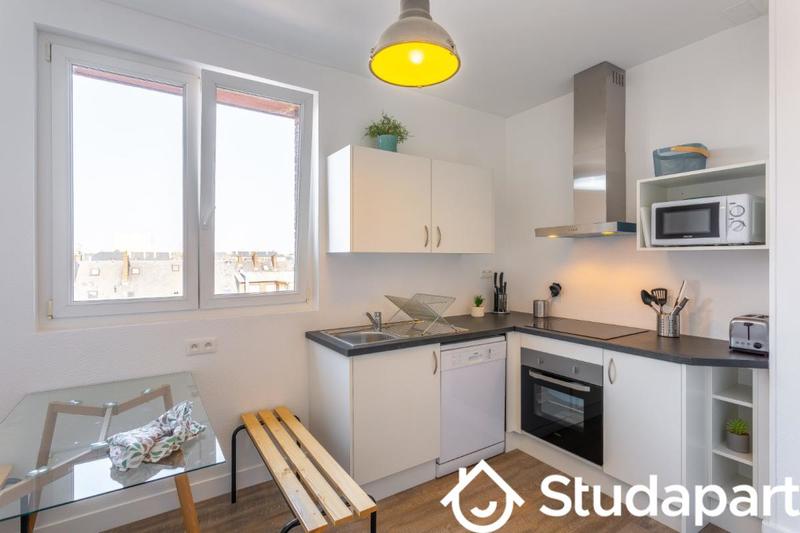 Chambre - 11 m² - 1 pièce