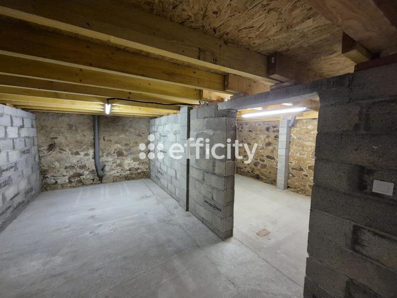 Maison - 121 m² - 6 pièces