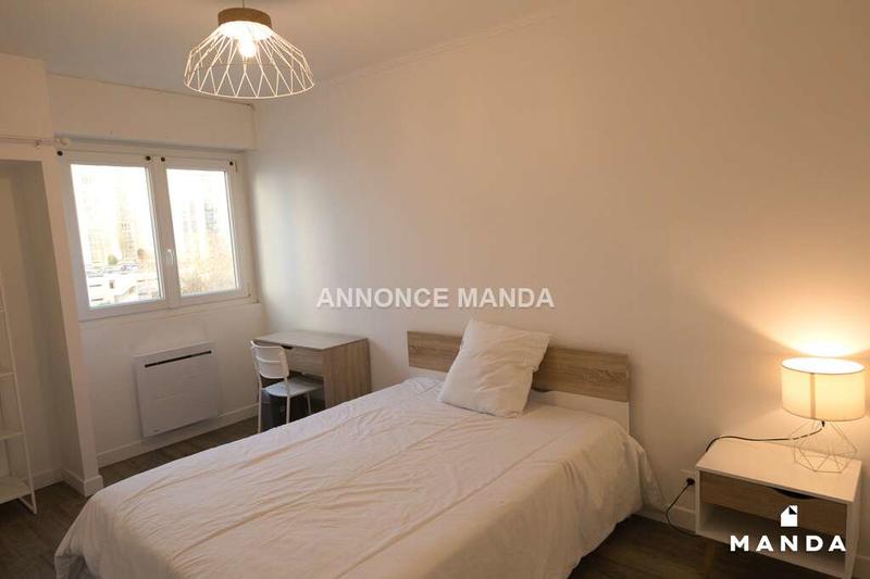 Chambre - 11 m² - 5 pièces