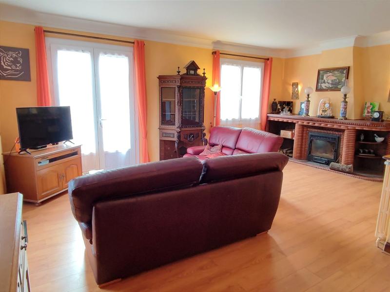 Maison - 198 m² - 6 pièces