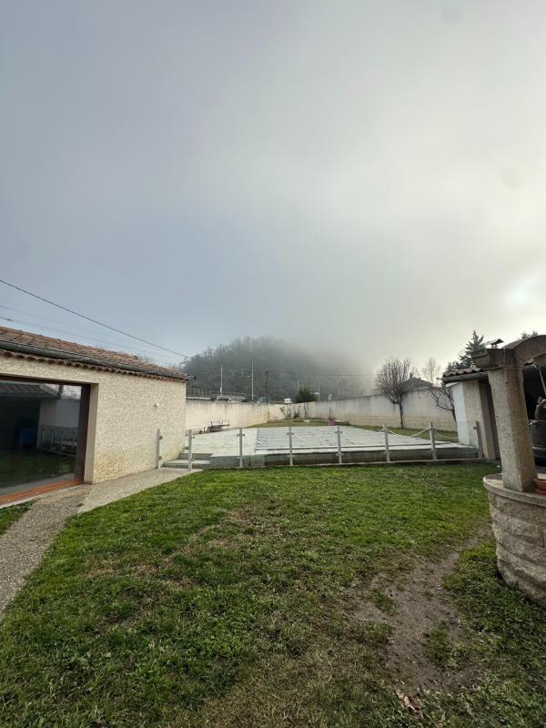 Maison - 147 m² - 6 pièces