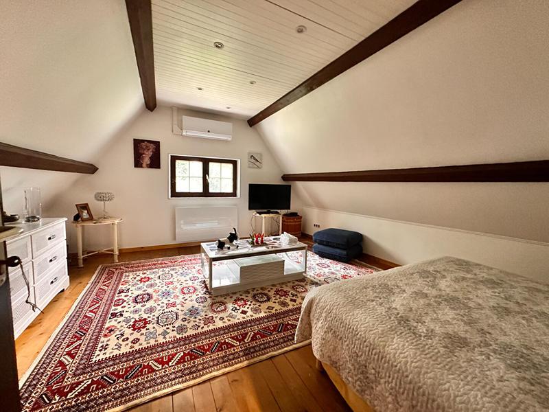 Maison - 204 m² - 6 pièces