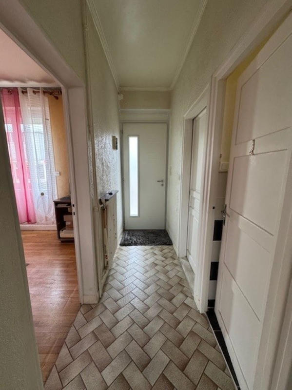 Maison - 92 m² - 5 pièces